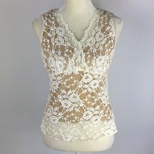 Cabi lace shirt size M.